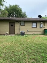 Building Photo - 706 E Polk Ave