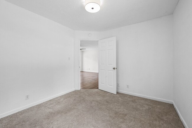 Building Photo - 741 Princeton Cir