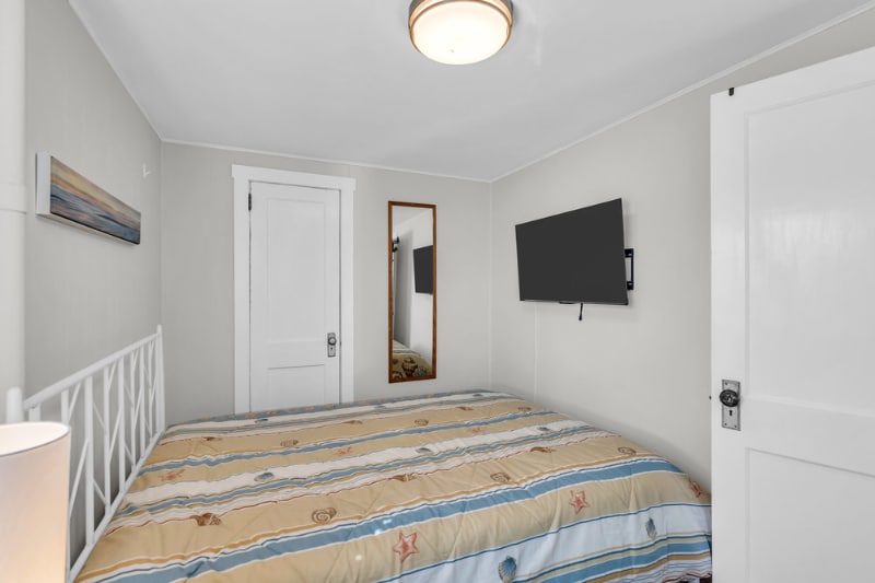 Building Photo - 108 Ocean Ave