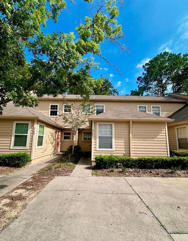 2b/2bath in Plantation Villas 9784 SW 52 Ln Gainesville FL 32608