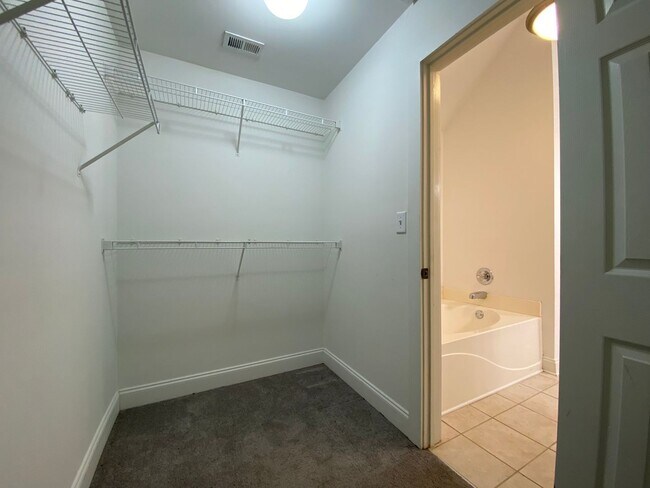 Building Photo - Home for rent in Hoover!!! View with 48 Hours Notice!