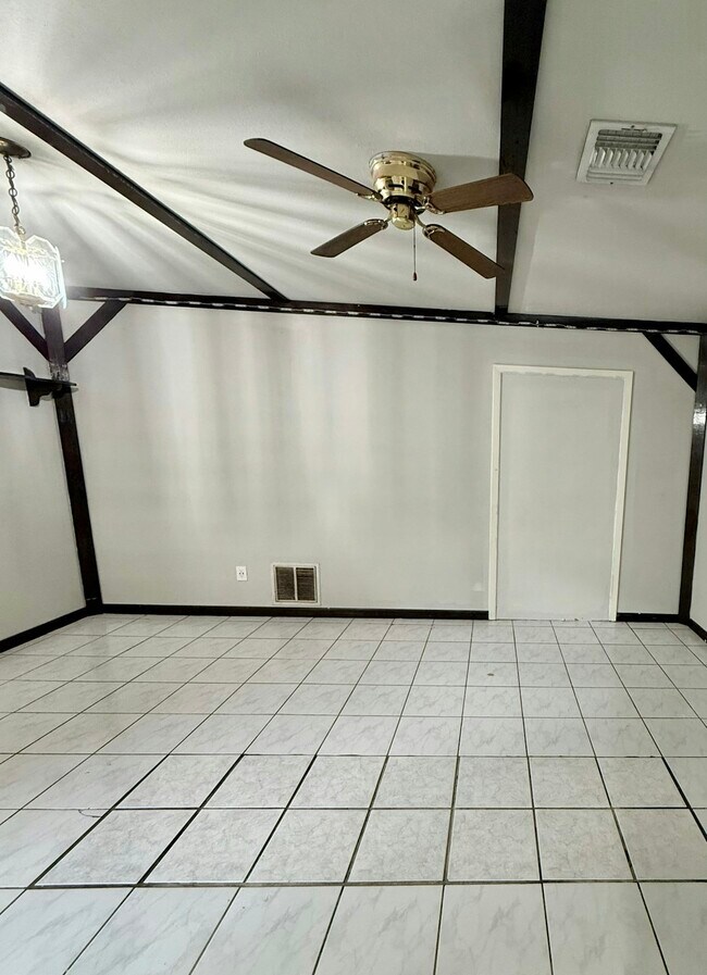 Building Photo - 7407 Riptide Dr