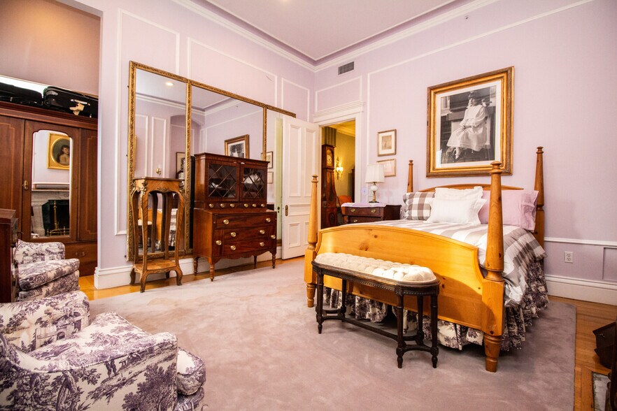 Building Photo - 290 Beacon St