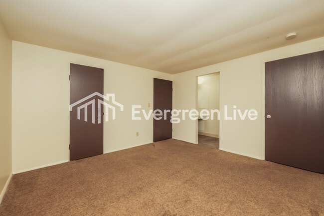 Building Photo - 7972 Blackshear Dr