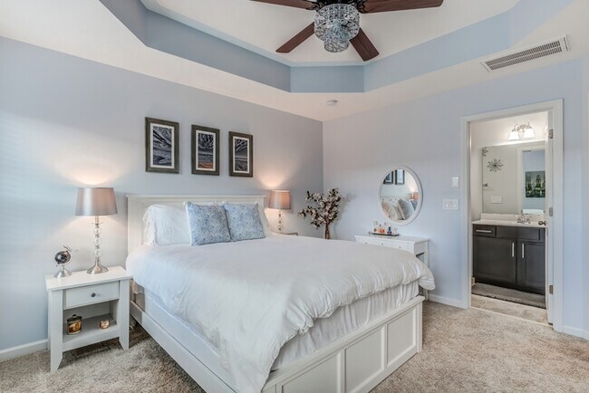 Building Photo - Townhome for rent