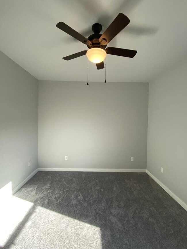 Building Photo - 7655 Ameswood Rd