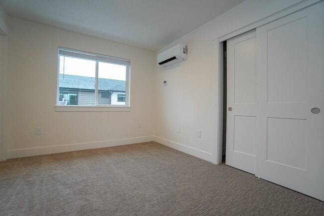 Building Photo - 4618 N Iota Ln