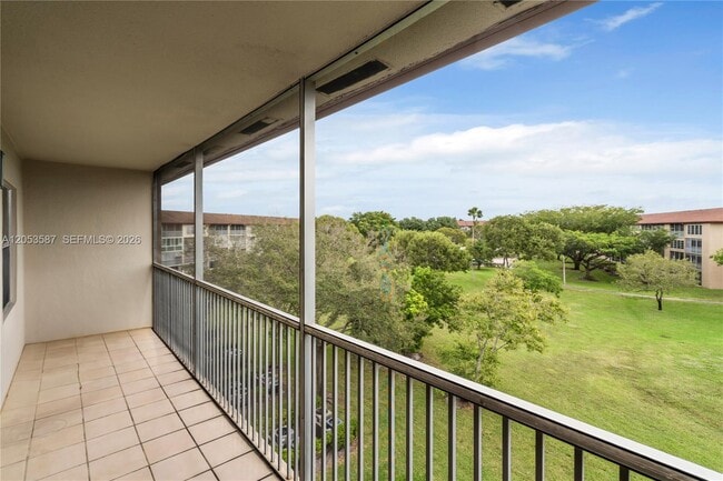 Building Photo - 801 SW 133rd Terrace
