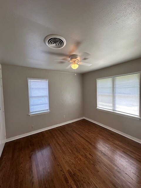 Building Photo - 4228 NW 15th St