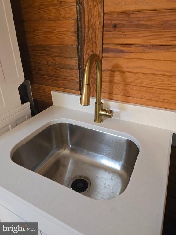 Building Photo - 12048 Winding Creek Ct