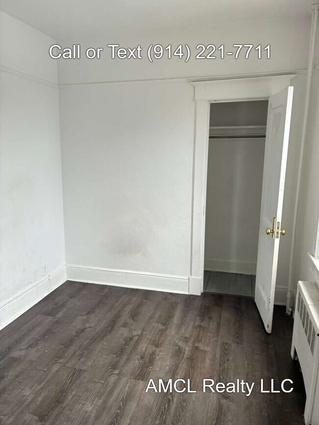 Building Photo - 152 Ridge Ave