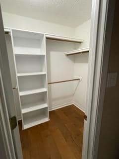 Building Photo - 10380 Hunters Ridge Dr N
