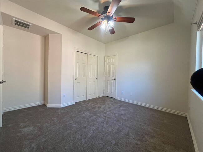 Building Photo - 66 Fulshear Ct