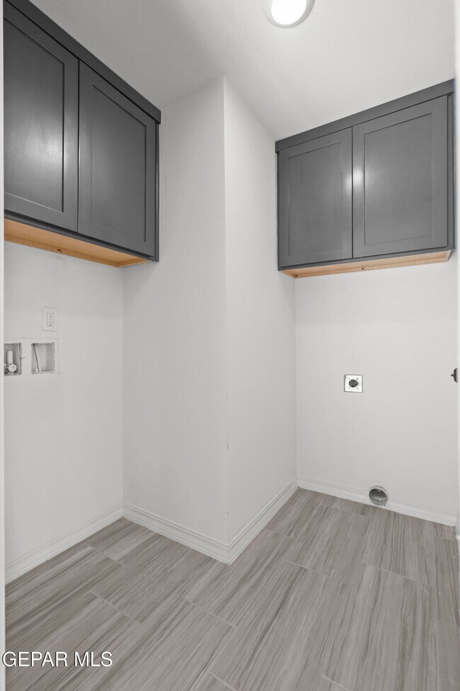 Building Photo - 13853 Summer Story Ave