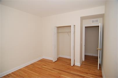 Building Photo - 6834 N Ashland Blvd