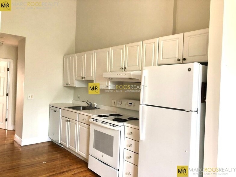 Building Photo - 678 Tremont St