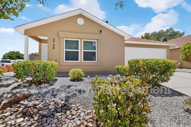 Building Photo - 5748 Pinon Flats Rd NW