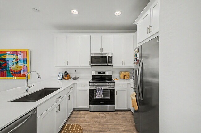 Building Photo - Live the Hawes Crossing Lifestyle – Pool, Pickleball & More! Internet included in the rent!