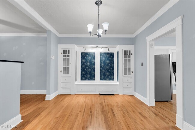 Building Photo - 1289 W 115th St