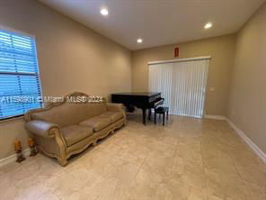 Building Photo - 7473 NW 113th Ave