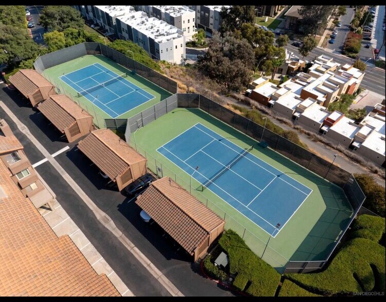 Building Photo - 10425 Caminito Cuervo