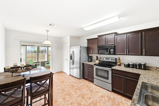 Building Photo - 1905 Espino Cove