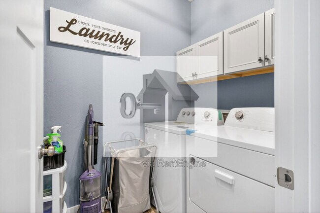 Building Photo - 6076 Rutherford Loop