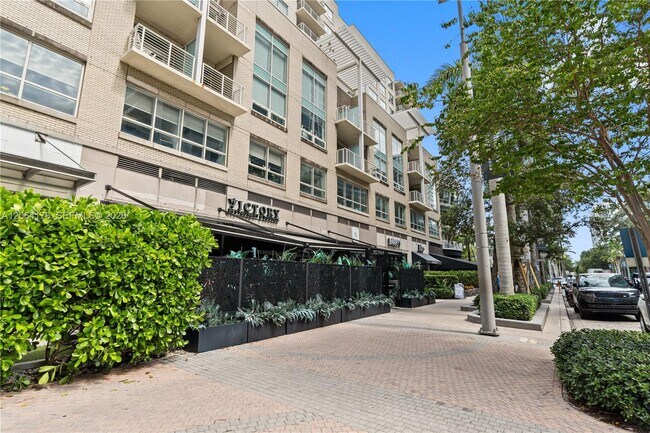 Building Photo - 3250 NE 1st Ave