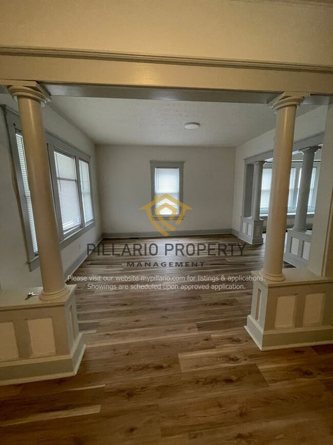 Building Photo - Renovated 3 Bedroom Home in Tuxedo Park, Available NOW!