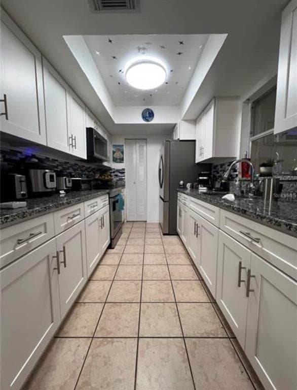 Building Photo - 1 W Country Cove Way