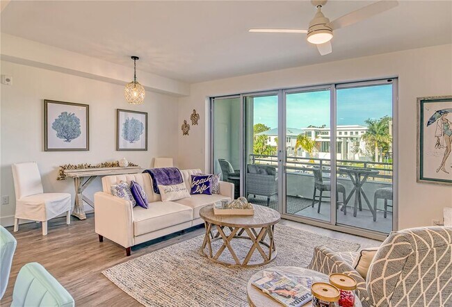 Building Photo - 1709 N Tamiami Trl