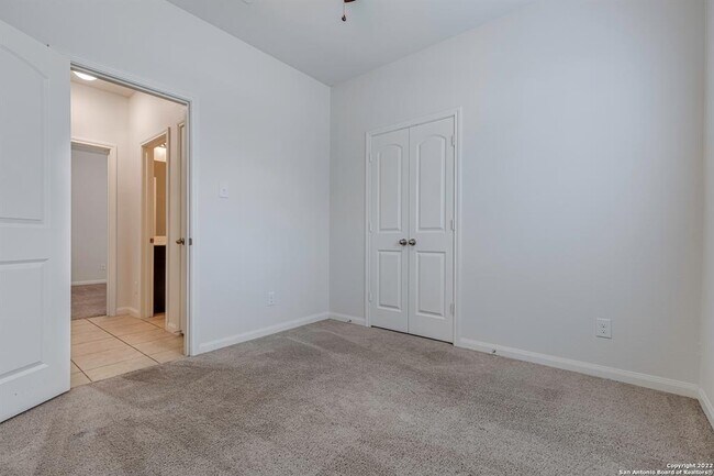 Building Photo - 7810 Creekshore Cove