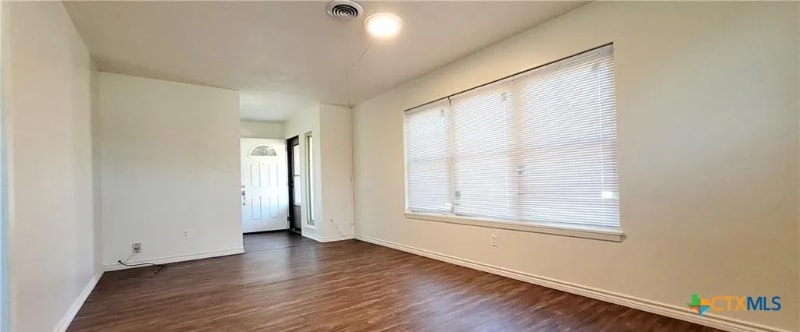 Building Photo - 613 Cedar Dr