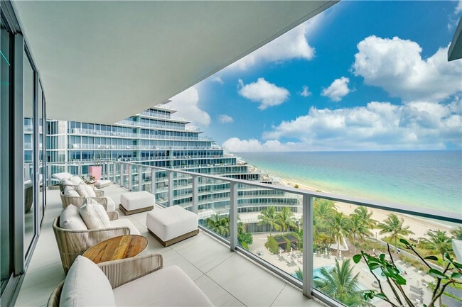 Building Photo - 2200 N Ocean Blvd