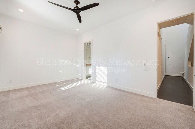 Building Photo - 2333 Sperber Ln