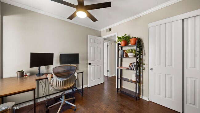 Building Photo - 8135 N 32nd Dr