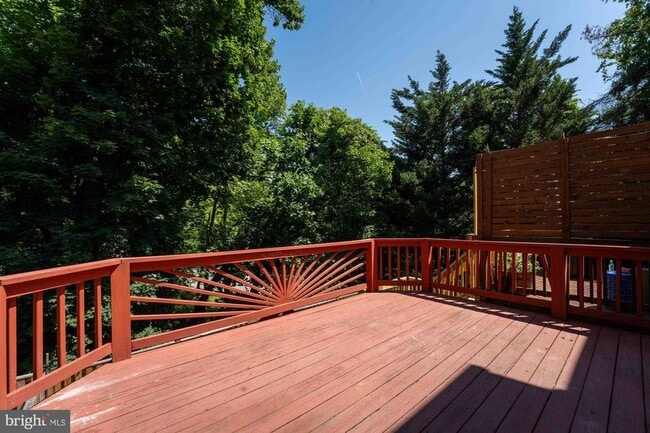Building Photo - 18246 Fox Chase Cir