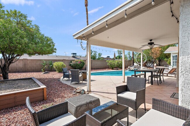 Building Photo - 4329 E Cherokee St