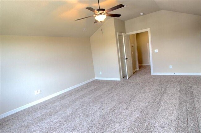 Building Photo - 63 Silent Cir Dr