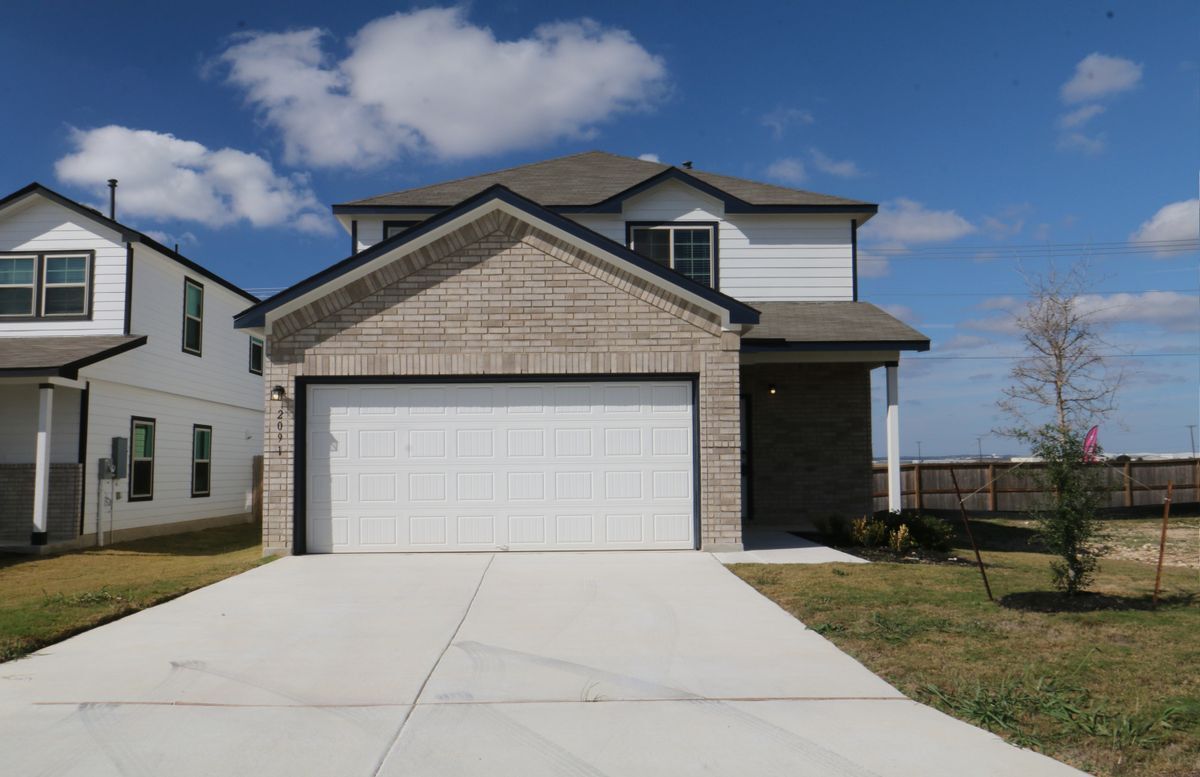 Building Photo - 2091 Olivia Dr