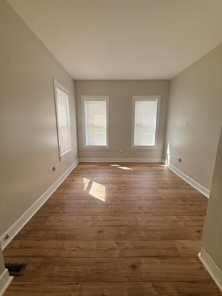 Building Photo - 1631 Mount Rose Ave