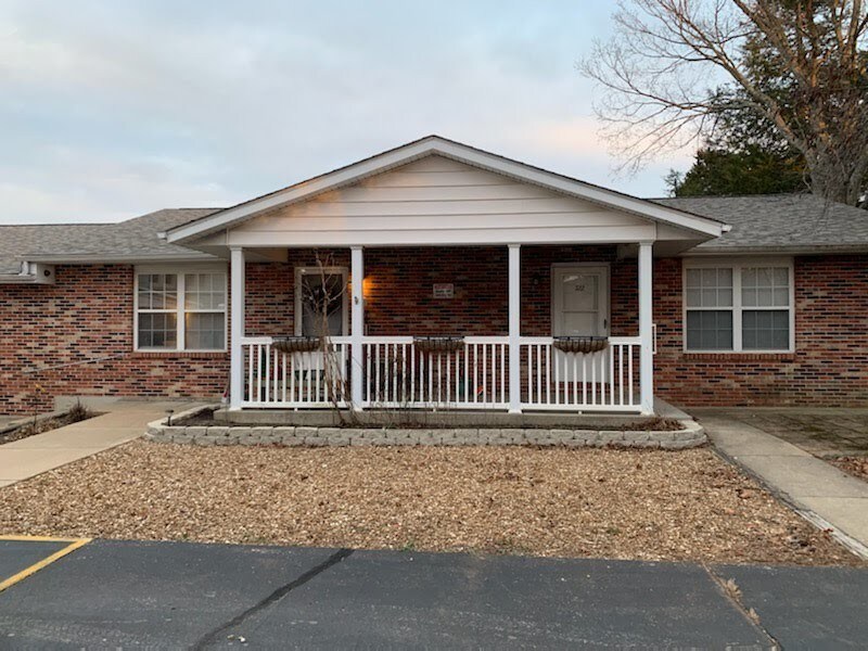 Building Photo - 716 Maple St