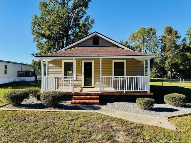 Primary Photo - 790 Old Whiteville Rd