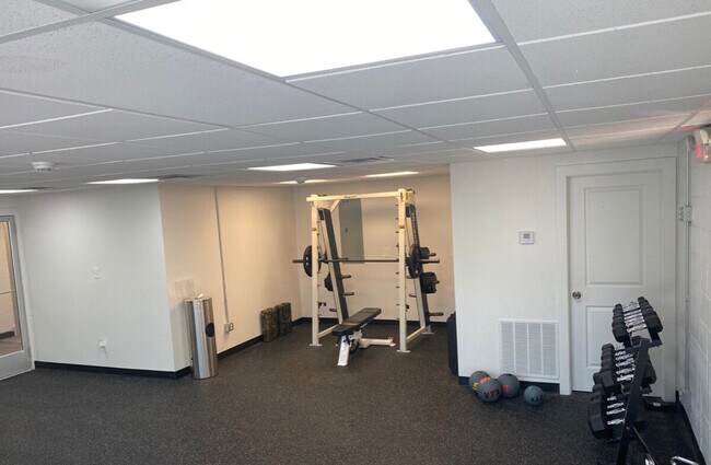 Building Photo - 2515 Burnet Ave