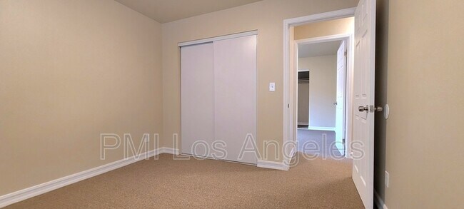 Building Photo - 10314 San Pedro St