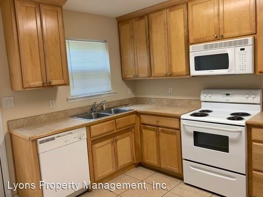 Building Photo - 2415 Seth Pl