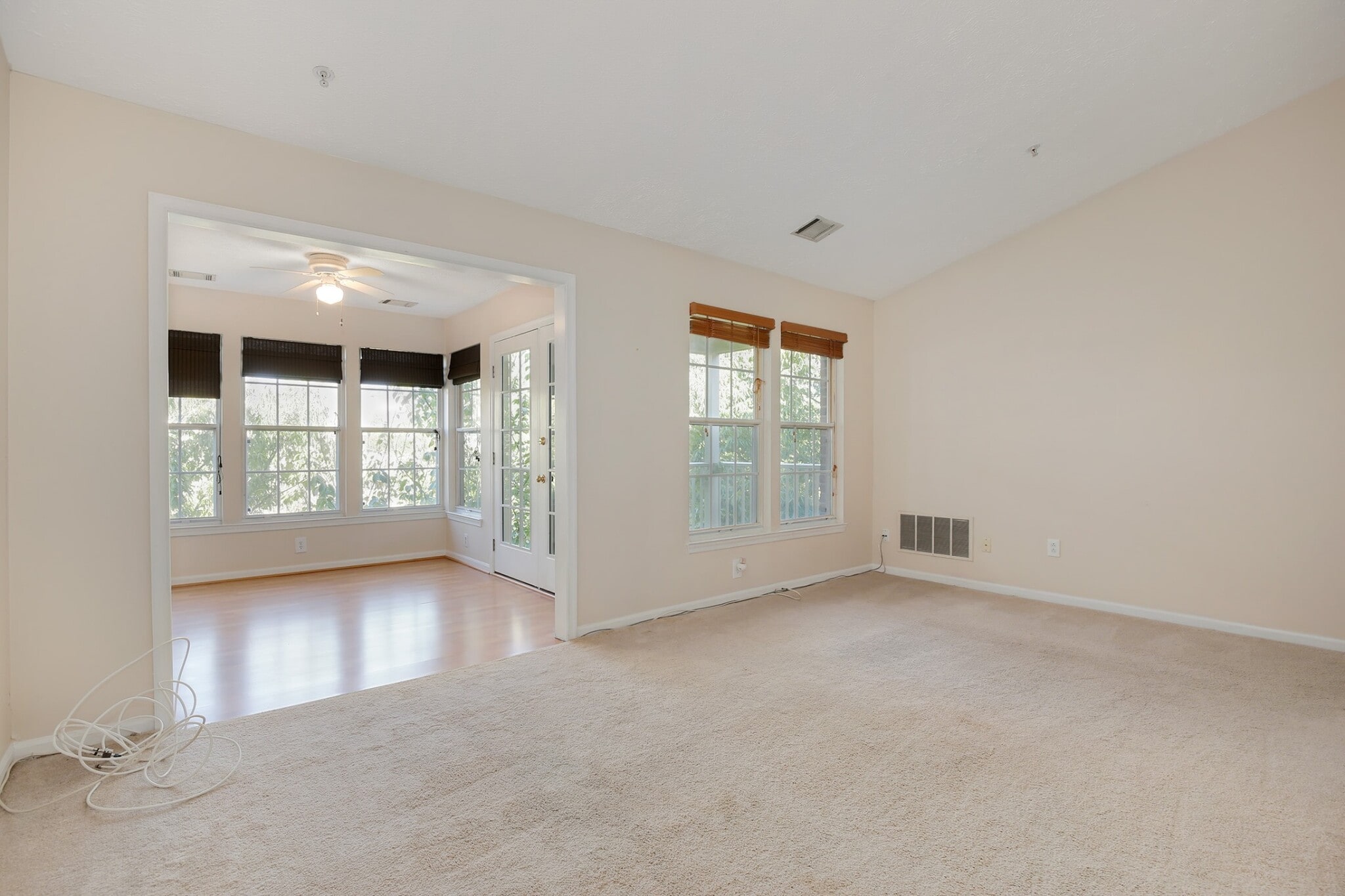 Building Photo - 13100 Briarcliff Terrace