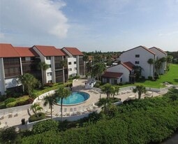 Building Photo - 1634 Stickney Point Rd