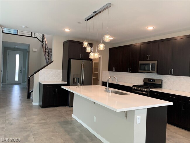 Building Photo - 537 Ruby Mesa Ave