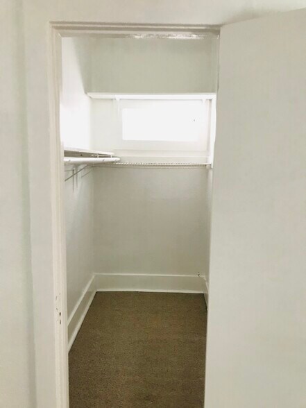 Building Photo - 1234 17th St